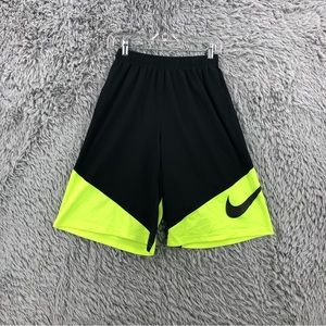 Nike Shorts Dri Fit Boys XL Basketball Yellow Black Shorts Pockets